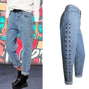 NWT Th reasa Eyelet Boyfriend Jeans